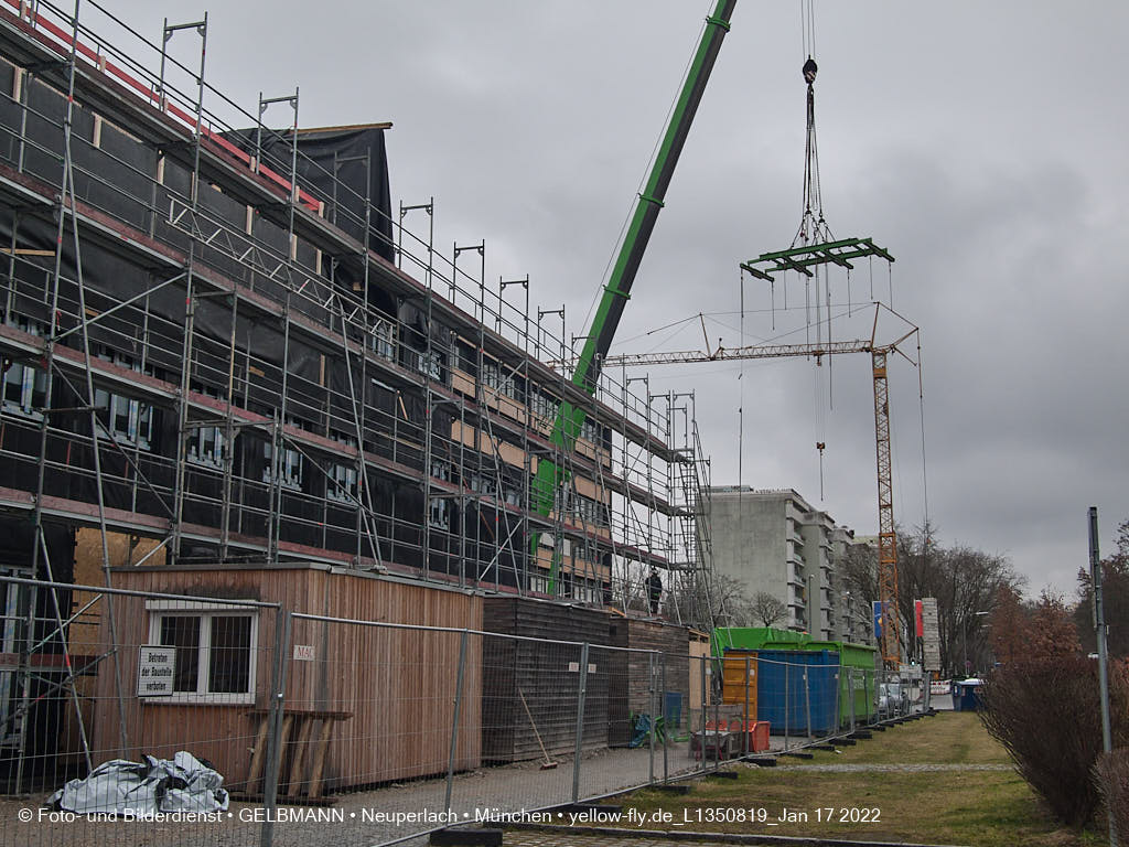 18.01.2022 - Baustelle zur Montessori Schule im Plettzentrum Neuperlach